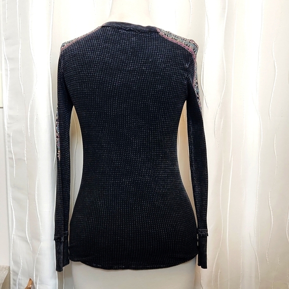 Voice of California V-Neck Studded Shirt - Picture 3 of 5